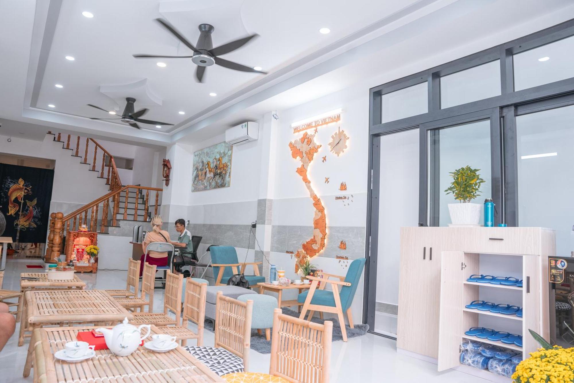 Aloha Saigon Premium Hostel By Local Travel Experts - Newly Opened, Less-Touristy Location, Spacious Rooms, Glass Shower Bathroom, Free Breakfast & Walking Tour Ho Chi Minh City Exterior photo
